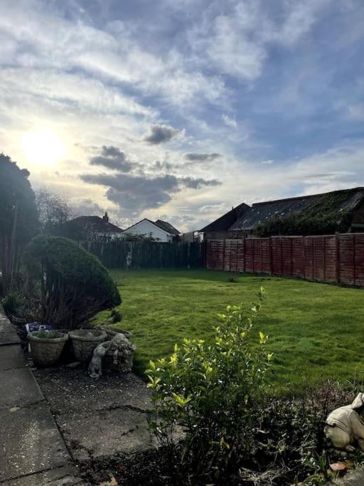 Early Sunrise - Entire House In Withernsea Dış mekan fotoğraf